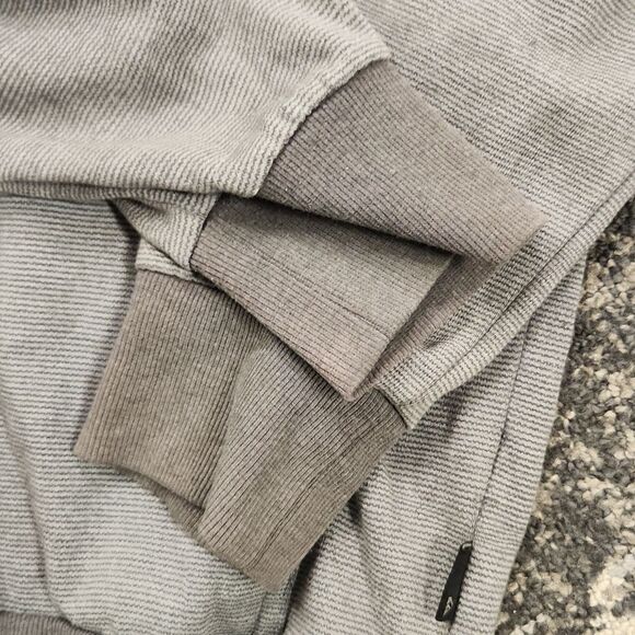 Quicksilver Hoodie S  - Picture 3 of 7